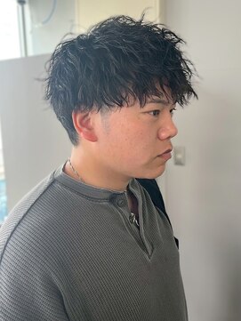 セプト 博多(SEPT.) ツイストパーマ 束感 ツーブロック メンズパーマ 20代30代 眉毛