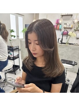 スターク(stark) レイヤーカット/韓国ヘア/姫路