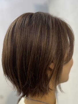 ヘアーアンドリラックス ランコス(Hair&Relax Rancos) 透け感アップ。外ハネショートボブ
