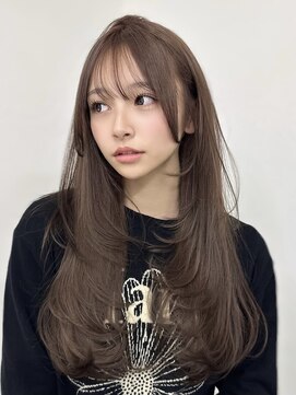 ロムーク 表参道(LOMKH) 韓国くびれヘア小顔顔周りレイヤーカット透明感カラーグレージュ