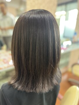 アークスヘアー フレンチカジュアル大人美人小顔束感ウルフパーマミニウルフ