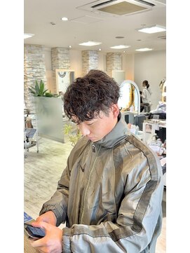 クレア(CREA) 20代30代 ツイストスパイラルパーマメンズツーブロ