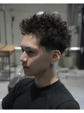 メッツ 原宿(METS) MEN'S/スパイキーピンパーマ×テーパーフェード