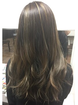 ヘアカラー専門店 カラフルパレット プラチナベージュ