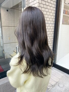 ニュート(Neut ) オリーブグレージュ