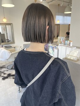 ラボリア(LABO li'a) 切りっぱなしボブ×アンブレラカラー