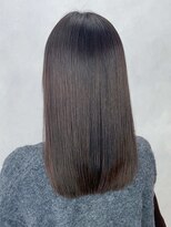 アイティーバイアルバム 藤沢店(IT by ALBUM) ブルーグレージュレイヤーロング美髪グレージュカラー_ba491301