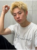 スパイキーショート×ブロンドヘア