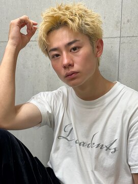 ロンドガルマン 名古屋(Lond GULLMAN) スパイキーショート×ブロンドヘア