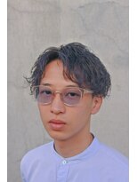 ラブハーツアンドビー マツヤマ(luve heart's And Be matsuyama) 七三センターパートアップバング波巻きスパイラルパーマツイスパ