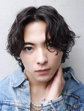 インフィニス 恵比寿(Infinis) 【infinis】波巻きスパイラルパーマ×センターパート