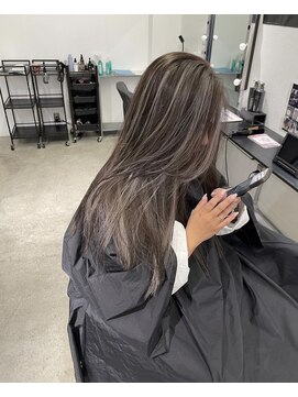 キング 枚方店(K!ng) 縮毛矯正髪質改善ハイライトレイヤーカット枚方美容室エクステ