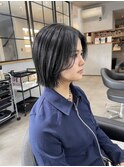 切りっぱなし顔周りレイヤーボブ担当者浜辺海斗