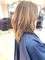 エルプリエ(elle brille)&nbsp;明るい白髪ぼかしハイライトカラー