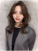 黒髪クラゲヘアーオリーブグレー小顔ココアベージュ
