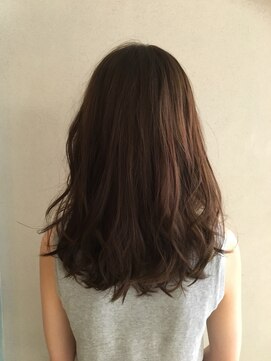 ロンド 銀座(Lond) 重めレイヤースタイル 担当 伊原