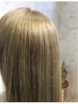 ボヌールヘア(BONHEUR HAIR) ボヌールヘアー 綾瀬【YUKIE】プラチナベージュ