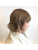 リカモ(ricamo) 波打ちカールで王道ボブをガーリーに