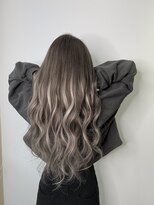 ビセ(VISE)&nbsp;★人気No.1エクステハイライト・まるで地毛のようなロングヘア