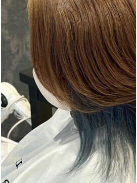 ルクールヘアアンドビューティー 燕三条店 インナーカラーブルー｜ハイトーンカラー/ブルーシルバー