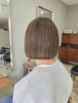 ヨン(yon) ぱっつんボブ