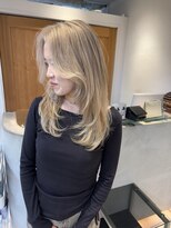 テトラ バイ ネオリーブ 横浜西口店(tetra by neolive)&nbsp;ブロンド　ホワイトベージュ　ロングレイヤー　ブリーチ　横浜★