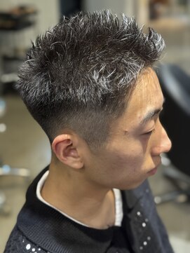 ホル(HOL) テーパーフェード×スパイキー