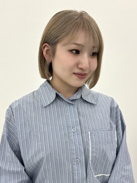 コア プラス 立川(COA PLUS) 小顔ボブ/ダブルカラー/ミルクティーベージュ/ブリーチ