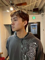 ビーバイエイトジェンツ(Bee by EIGHT GENTS)&nbsp;MEN’S HAIR/サーフカール/刈り上げセンターパート/心斎橋
