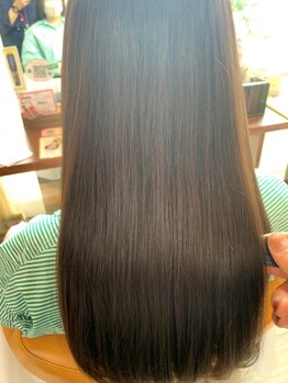 ウララ(ulala.)の写真/【縮毛矯正×マンツーマン】大人女性の髪悩みを解決。一対一の提案型サロンで、自分史上最高の艶髪へ。