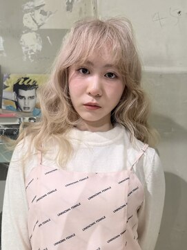 ロジ(loji) 柔らかいお肌に馴染むホワイトベージュ