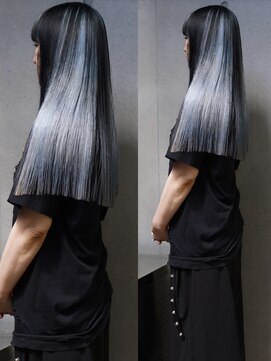 ヴァーディ オモテサンドウ(Vardy omotesando) design/ペールブルー ハイトーンロング デザインカラー