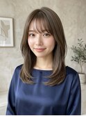 大人可愛い艶髪ミディ｜顔まわりレイヤー×グレージュ