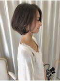 ショート 伸ばしかけヘア 前下がりボブ