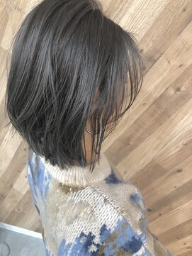 ヘアーワークスヴィクサス(HAIR WORKS VIXUS) 大人ミディアムボブ