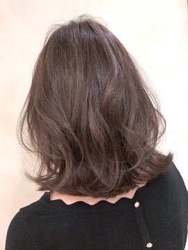 ロージアバイアルティナ(ROSIER by artina) 外ハネカジュアルミディアム[ＲＯＳＩＥＲ町田]