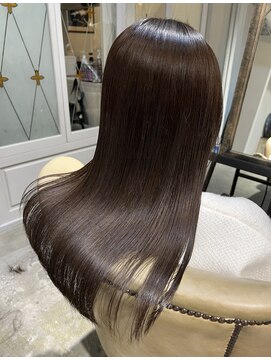 レガーレ(Legare) 艶髪カラーロングスタイル