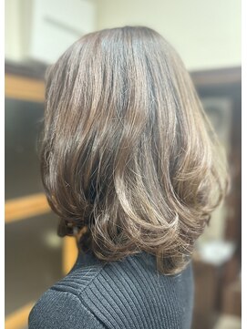 クルリクラヘアー(KururiKura hair) ゆるふわミディ