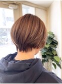 丸みショートボブハイライト白髪ぼかしオリージュスタイリング