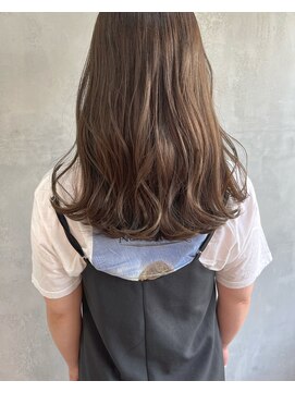 キチ(kichi.) [kichi.] ミディアム×くすみベージュ