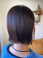 エルフゥ(Elle fou)&nbsp;ぱっつんボブ　インナーカラー