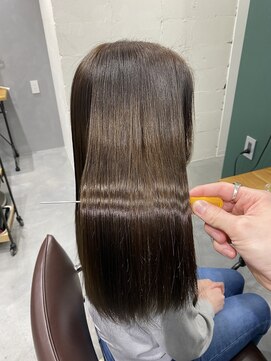 エコル 北梅田(EKOLU) 明るくしたのにサラサラ♪髪質改善メテオカラー