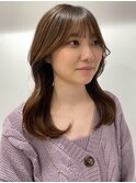 ミディアム　韓国風巻き髪　ナチュラルベージュ　顔周りレイヤー