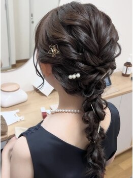 ラフウィーブ(Laugh Weave)の写真/結婚式や2次会,イベント等経験豊富なstylistが希望のアレンジを丁寧にカウンセリングし,なりたいを叶えます