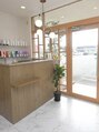 ウキ 豊川(uki)/uki［豊川/韓国/髪質改善/縮毛矯正］