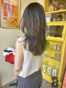 ヒントステーション(HINTSTATION) 〈浅草 半個室〉スウィングレイヤー/カーキグレージュ