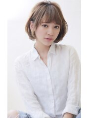 ＜ミッション伊丹＞山下 彩夏 若く見える小顔耳かけショートヘア