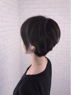 アットホーム(@HOME) 大人可愛いショートへア