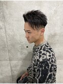 外国人風アップバングツーブロック刈り上げツイストパーマ