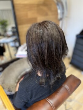 リブリス(Rebliss) レイヤーカット×グレージュ